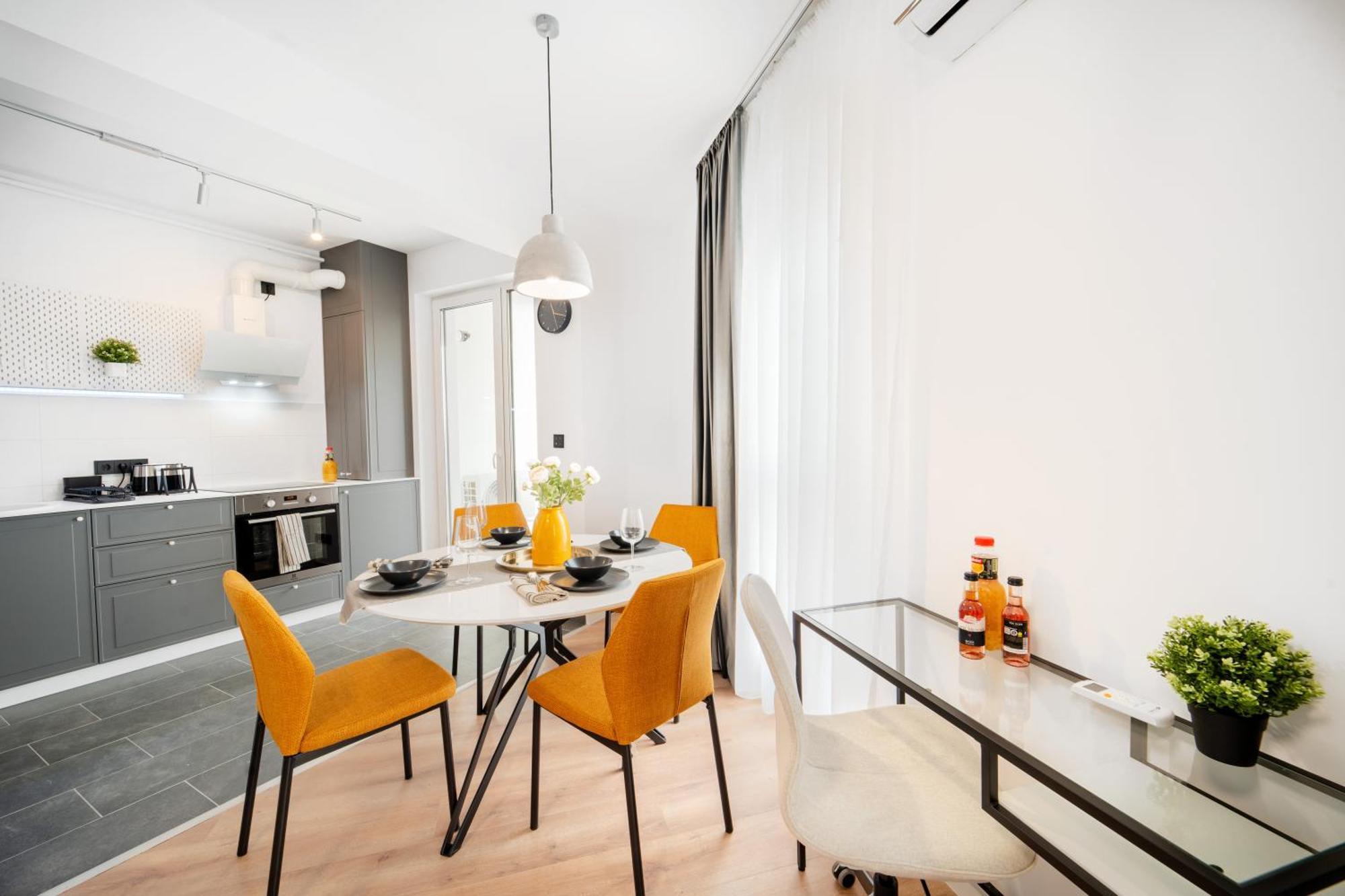 Smart - Gloria Avenue - By Openhouse *